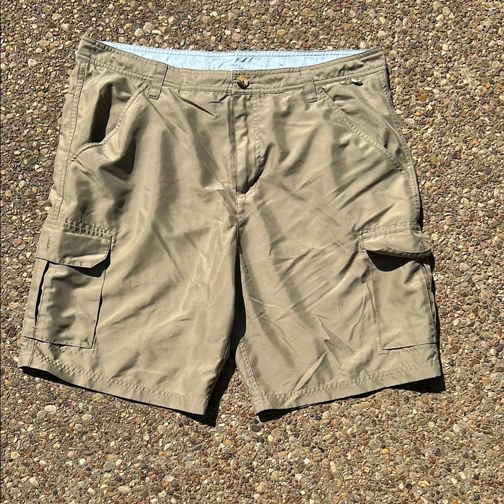 Magellan outdoors Men's Tan Cargo Shorts
